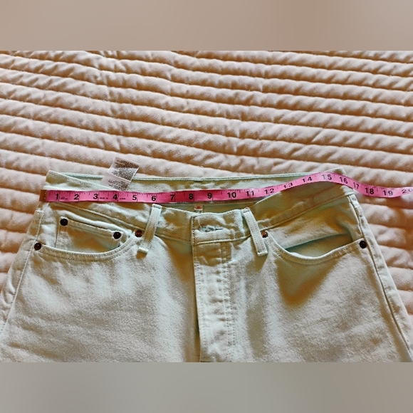 Levi's mint colored raw hem - Picture 10 of 11